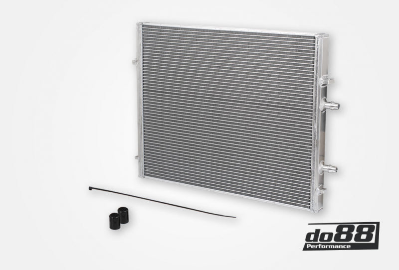 do88 19-20 BMW M2 Comp (F87)/15-20 BMW M3/M4 (F8X) Radiator for Front Mount Intercooler